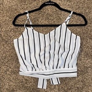 💕Super Cute Crop Top